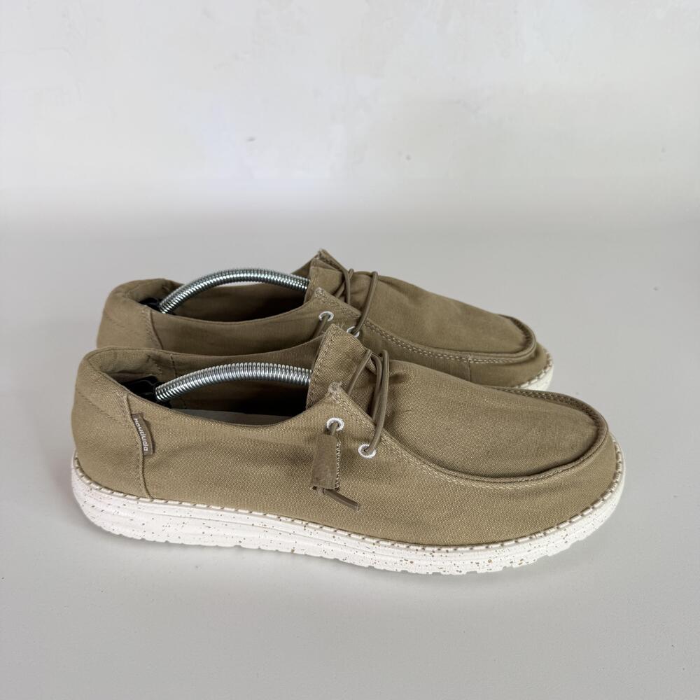 Hey Dude Wendy Chestnut Womens Canvas Loafers Shoes Size 10 Casual Lightweight